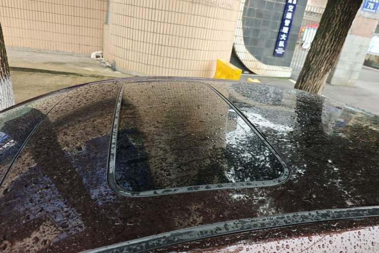 Used Geely Auto Emgrand 2017 Sedan Million Edition 1.5L CVT Upward Version
