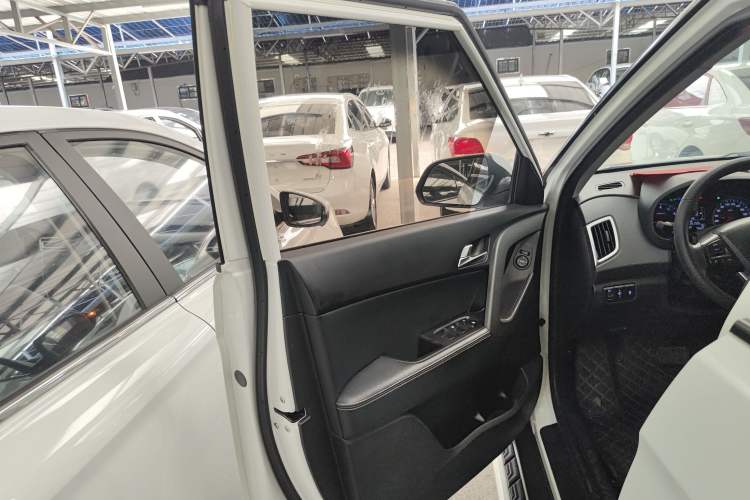 Used Hyundai ix25 2017 1.6L Automatic Smart Version
