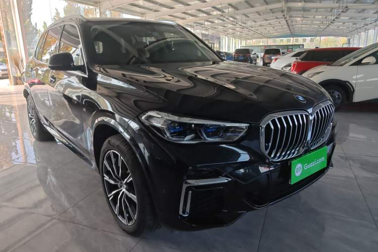 Used BMW X5 2022 Restyled xDrive 30Li Luxury Version M Sport Package
