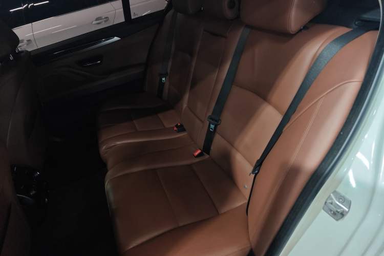 Used BMW 5 Series 2017 528Li xDrive Leading Model
