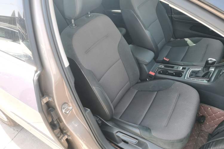 Used Volkswagen Golf 2018 1.6L Automatic Comfort Model
