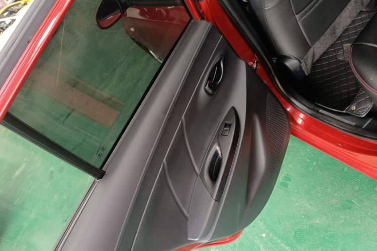 Used Toyota YARiS L 2019 1.5E CVT Dynamic Edition China VI compliant
