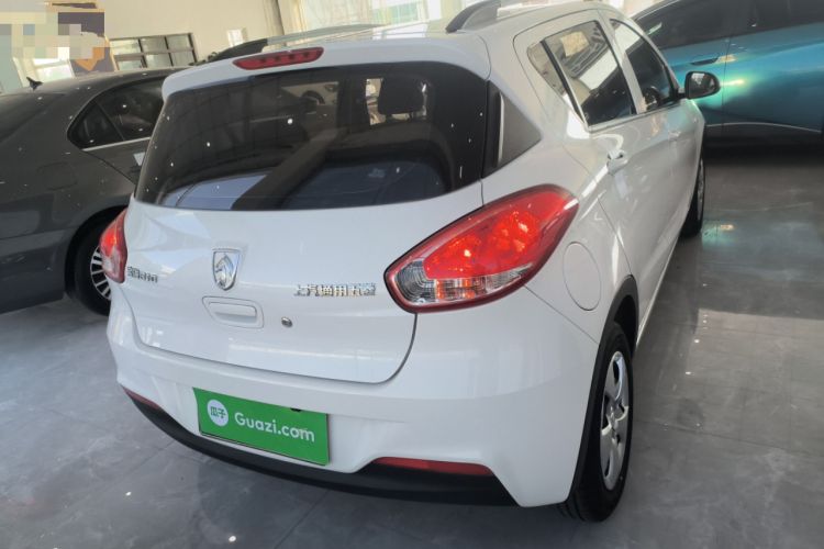 Used Baojun 310 2016 1.2L manual Comfort trim level
