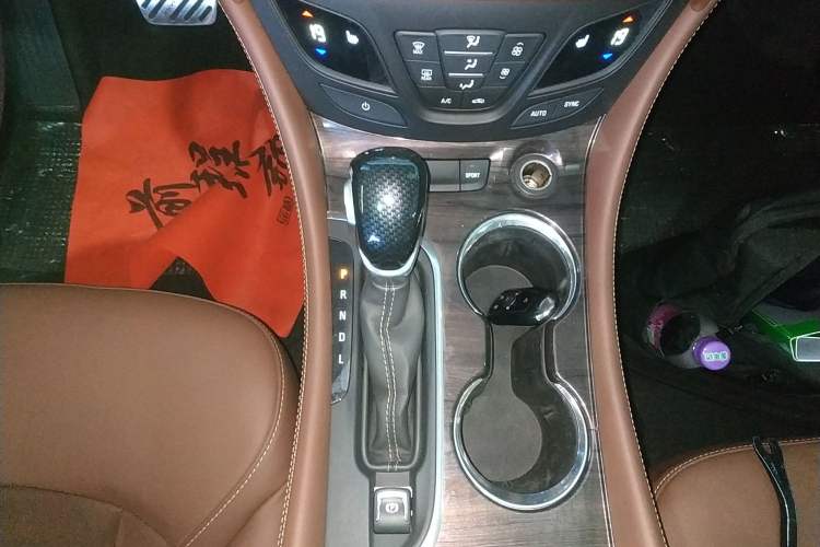 Used Buick Envision 2017 28T Four-Wheel Drive Elite Model