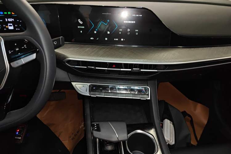 Used Changan Eado 2023 Changan Edition PLUS Blue Whale NE 1.4T GDI DCT Prestige Version