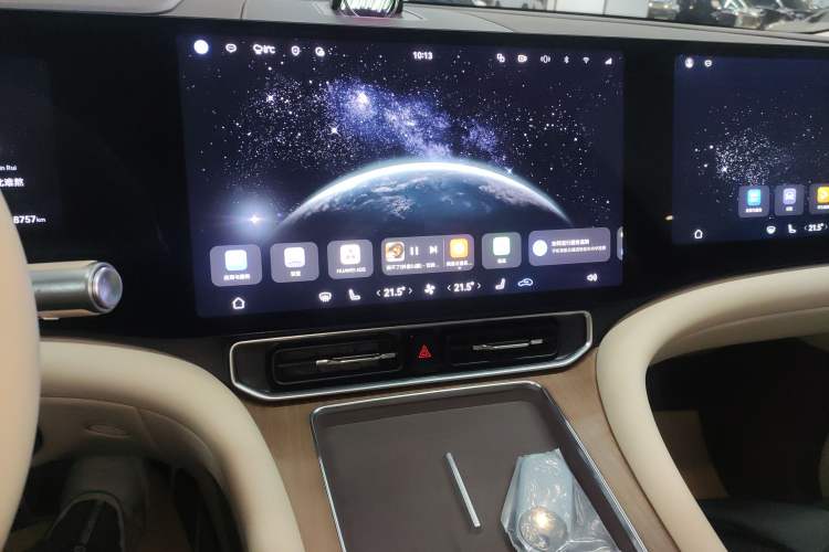 Used Hima AITO M9 2025 Extended-Range Ultra Version 52 kWh 6-Seater
