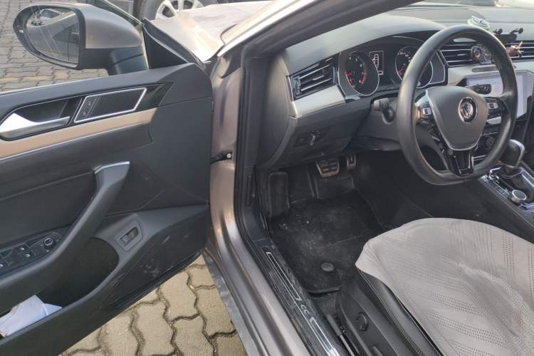 Used Volkswagen FAW-Volkswagen CC 2019 330TSI Huayan Edition China V Standard
