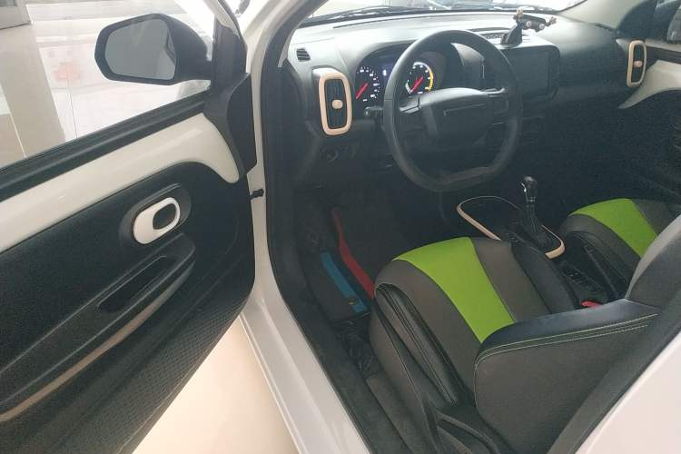 Used Roewe Clever 2021 302km Excellence Edition
