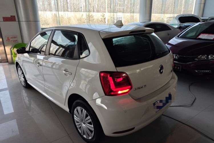 Used Volkswagen Polo 2016 1.6L Automatic Comfort Model