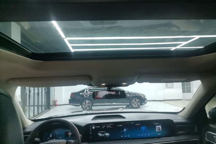 Used Ford Explorer 2023 EcoBoost 285 Rear-Drive Stylish Edition 6 Seats