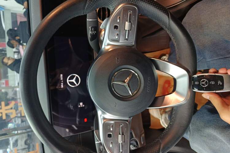 Used Mercedes-Benz E-Class 2020 E 300 L Sporty and Stylish Model
