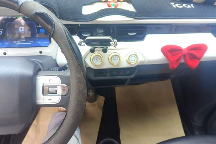 Used Chery QQ Ice Cream 2022 120km Conical Shape Lithium Iron Phosphate
