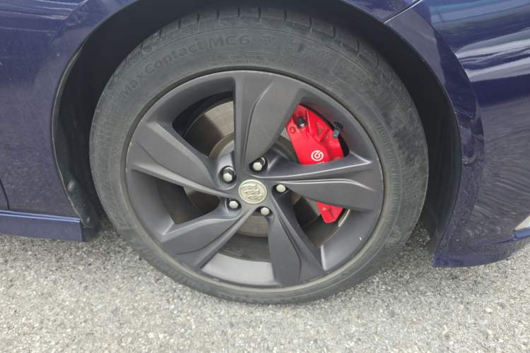 Used Buick Regal 2017 GS 28T Prestige Model
