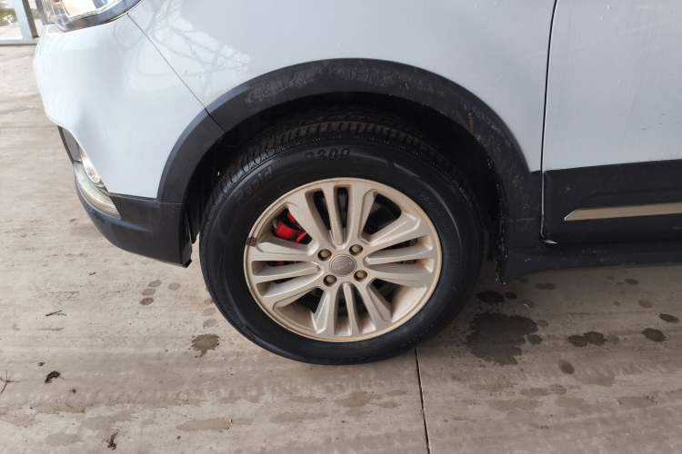 Used Haval H1 2015 1.5L AMT Urban Model
