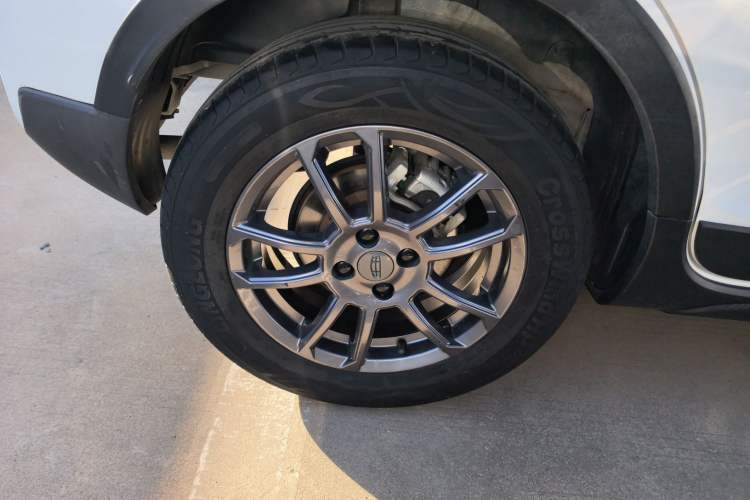 Used Geely Auto Vision X3 2021 PRO 1.5L CVT Deluxe Model
