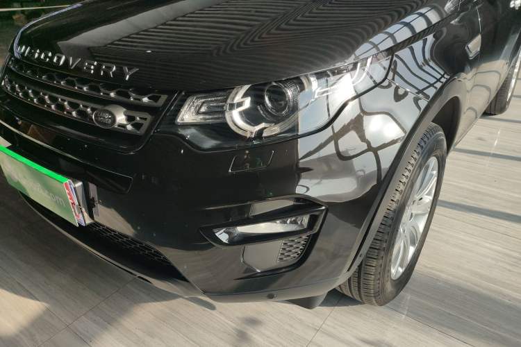 Used Land Rover Discovery Sport 2019 240 PS SE Version China VI Standard