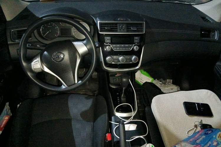 Used Nissan Tiida 2021 1.6L CVT Cool Edition
