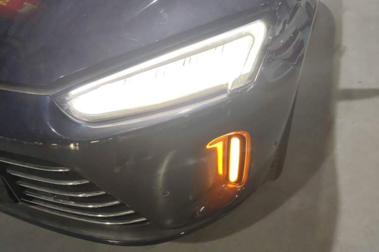 Used Hima AITO M5 2022 Range-Extended Rear-Drive Standard Version