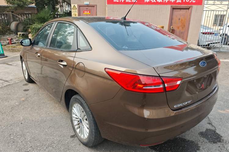 Used Ford Escort 2015 1.5L Manual Comfort Model