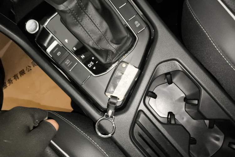 Used Volkswagen Tiguan L 2024 300TSI Automatic Two-Wheel Drive Smart Edition
