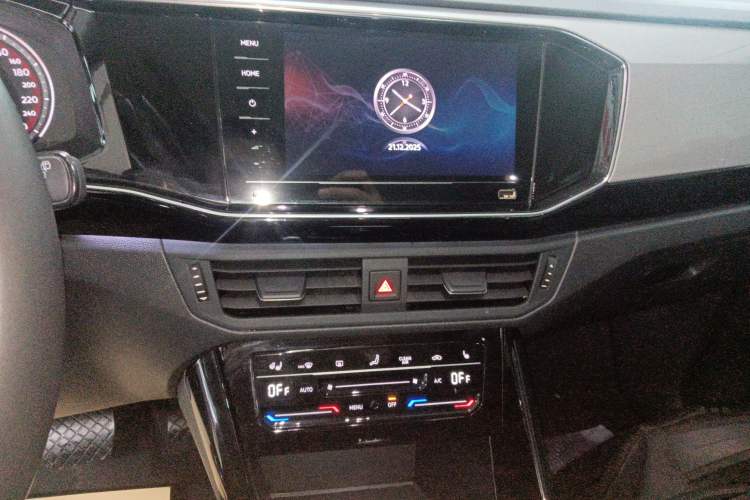 Used Volkswagen Tayron 2021 280TSI Two-Wheel Drive Luxury Smart Connectivity Version
