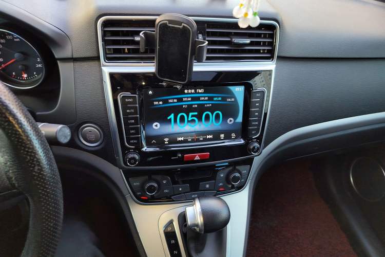 Used Haval M6 2019 1.5T DCT Two-Wheel Drive Elite Version China VI Standard