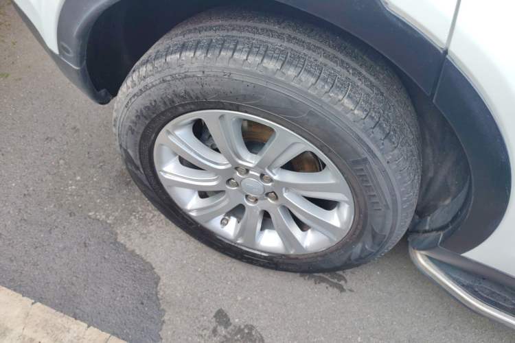 Used Land Rover Discovery Sport 2019 240 PS PURE Edition China VI Standard
