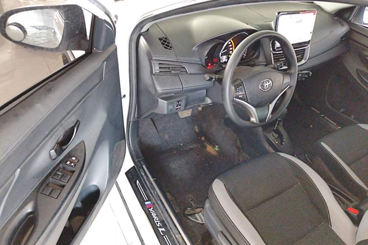 Used Toyota YARiS L 2022 X-Trail 1.5L CVT Leading PLUS Edition