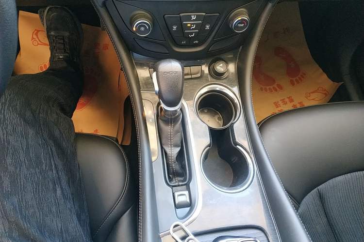 Used Buick Envision 2017 20T Two-Wheel-Drive Tech Edition
