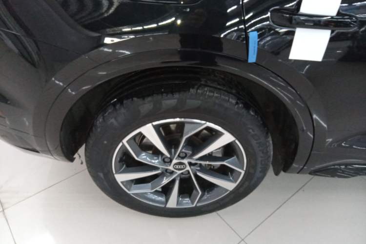 Used Audi Q5L 2023 40T Luxury Dynamic Model