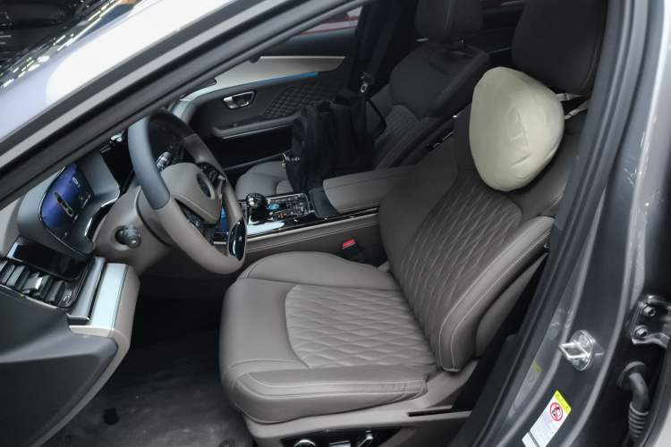 Used BYD Han 2024 DM-i Glory Edition 121KM Prestige Model