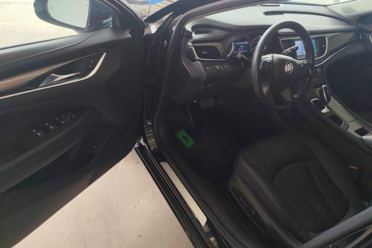 Used Buick LaCrosse 2022 652T Luxury Version
