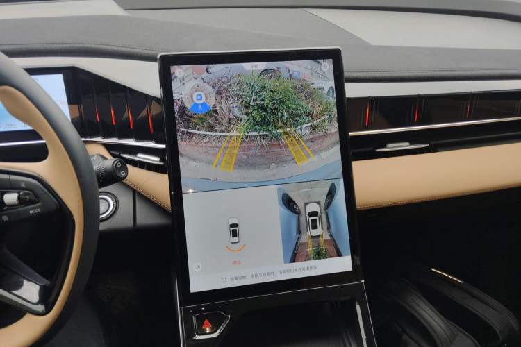 Used Geely Auto FX11 2023 1.5TD DCT Prestige Edition
