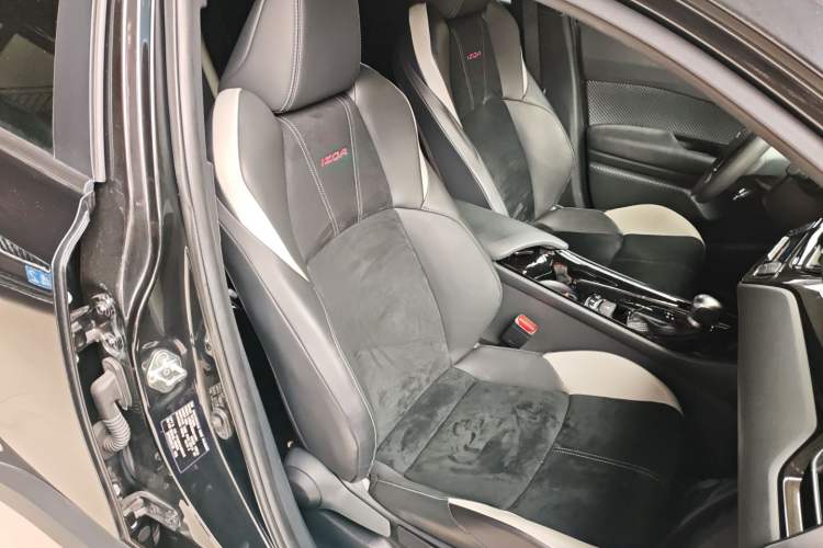 Used Toyota IZOA 2021 2.0L Yichi SPORT