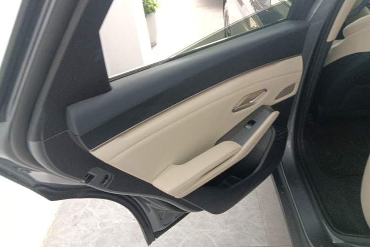 Used BYD Qin L 2024 DM-i 120KM Beyond Model
