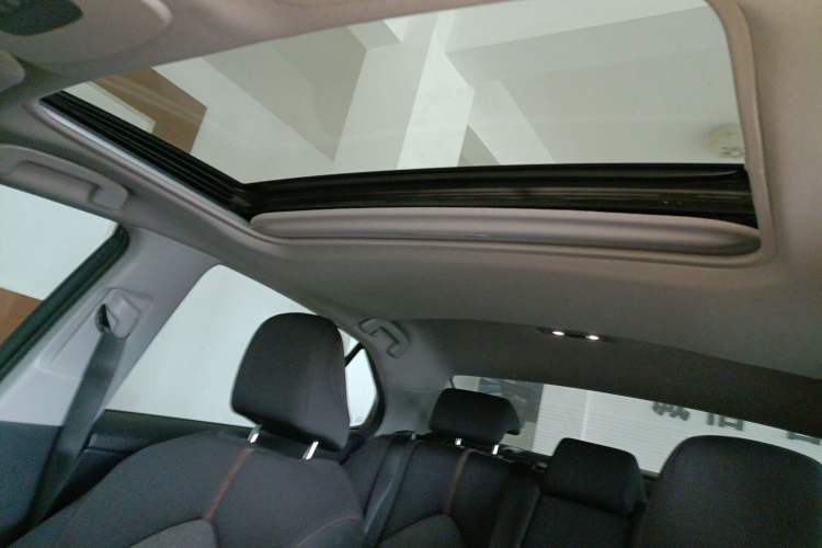 Used Toyota Camry 2018 2.0S FENGSHANG Edition
