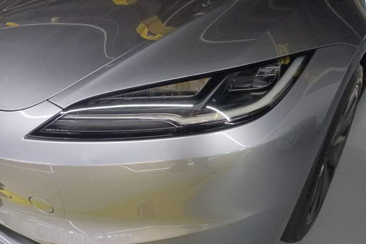 Used Tesla Model 3 2025 Rear-Wheel-Drive Version
