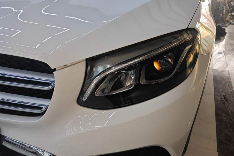 Used Mercedes-Benz GLC 2016 GLC 260 4MATIC Luxury Model