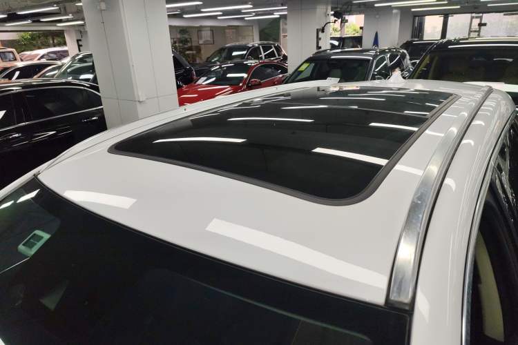 Used BYD Tang New Energy 2020 DM 2.0T Dual-Engine All-Wheel Drive Prestige 7-Seater China VI Standard
