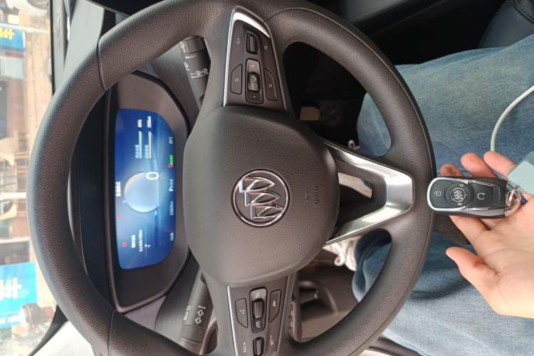 Used Buick Velite 6 2023 Revised Version 430 km Range – Commuter Edition