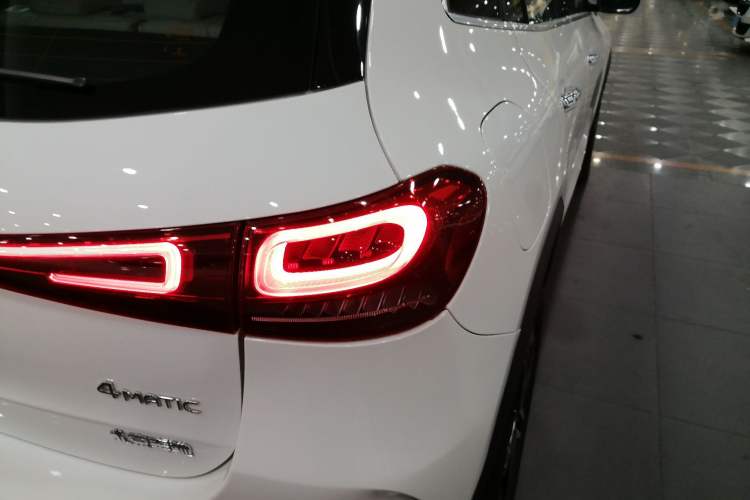 Used Mercedes-Benz EQA 2022 EQA 300 4MATIC Launch Edition