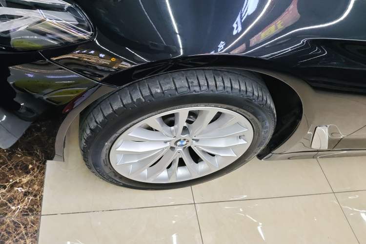 Used BMW 5 Series 2022 Second Facelift 525Li Luxury Package
