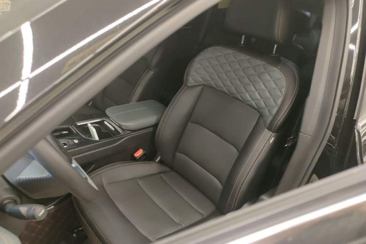 Used Geely Auto Haoyue L 2023 2.0T DCT Prestige Edition
