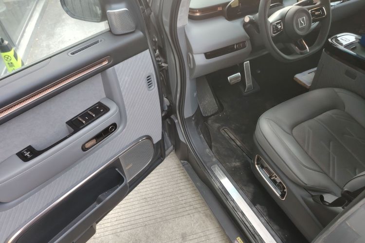 Used Zeekr MIX 2025 Long-Range Intelligent Driving Edition
