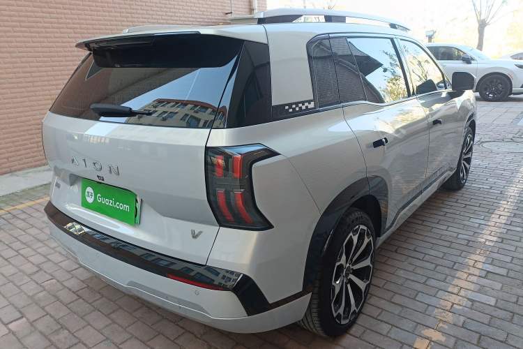 Used AION V 2024 Aion Tyrannosaurus 650 Smart Premium Edition