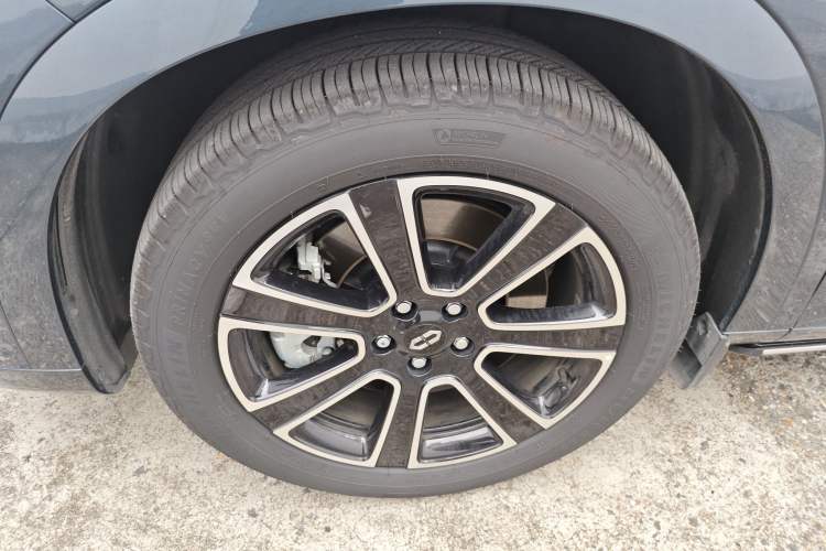 Used Hima AITO M7 2024 1.5T Intelligent Drive 4WD Ultra Version 5 Seats
