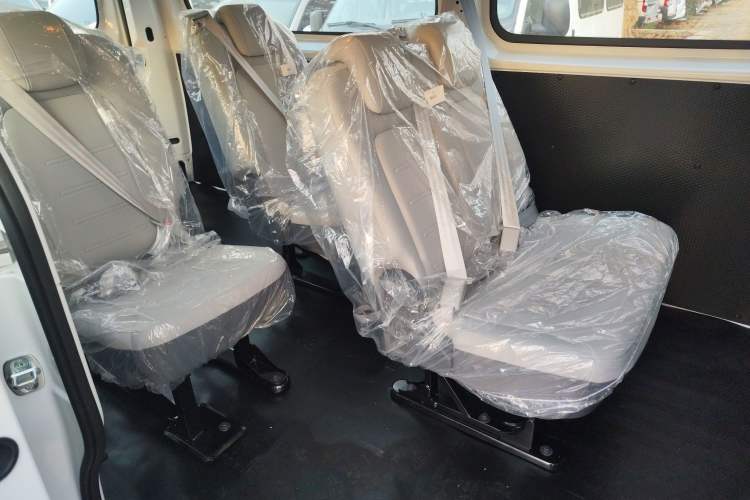 Used SAIC MAXUS Dana V1 