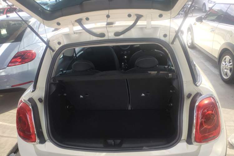 Used  MINI 2014 1.2T ONE
