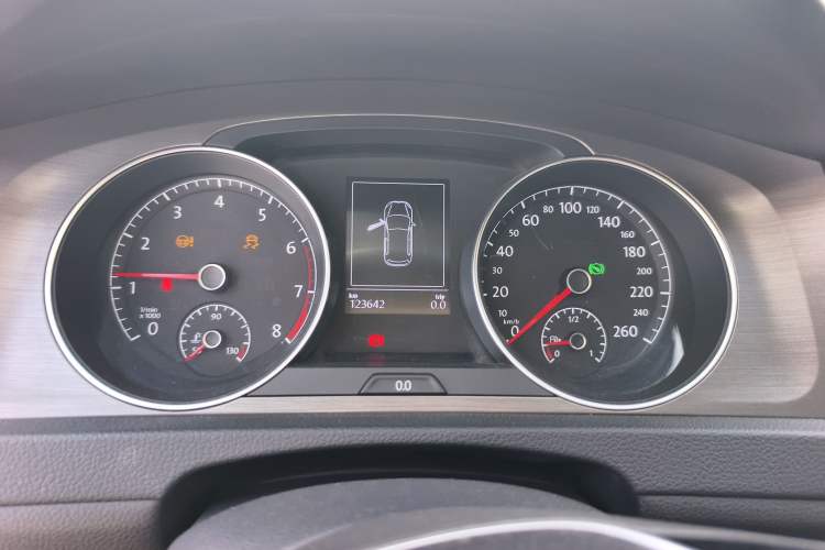 Used Volkswagen Golf 2016 1.6L Automatic Comfort Model
