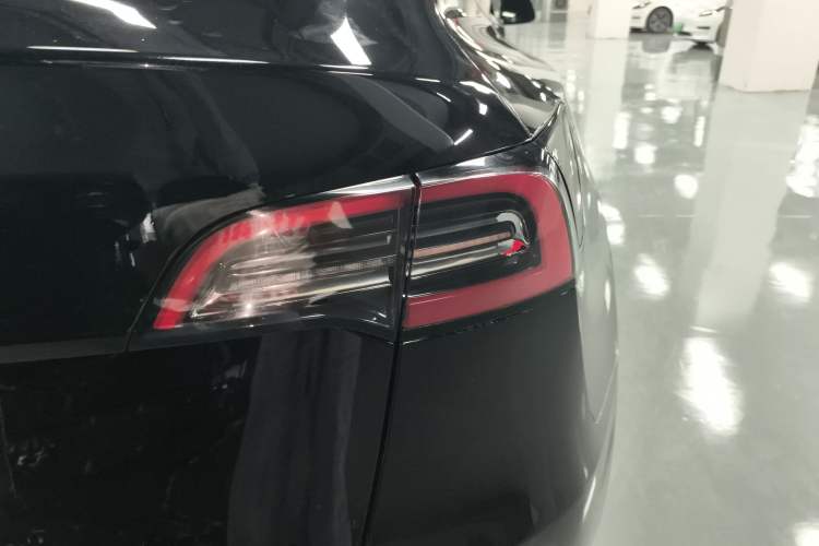Used Tesla Model Y 2022 Rear-Wheel-Drive Version

